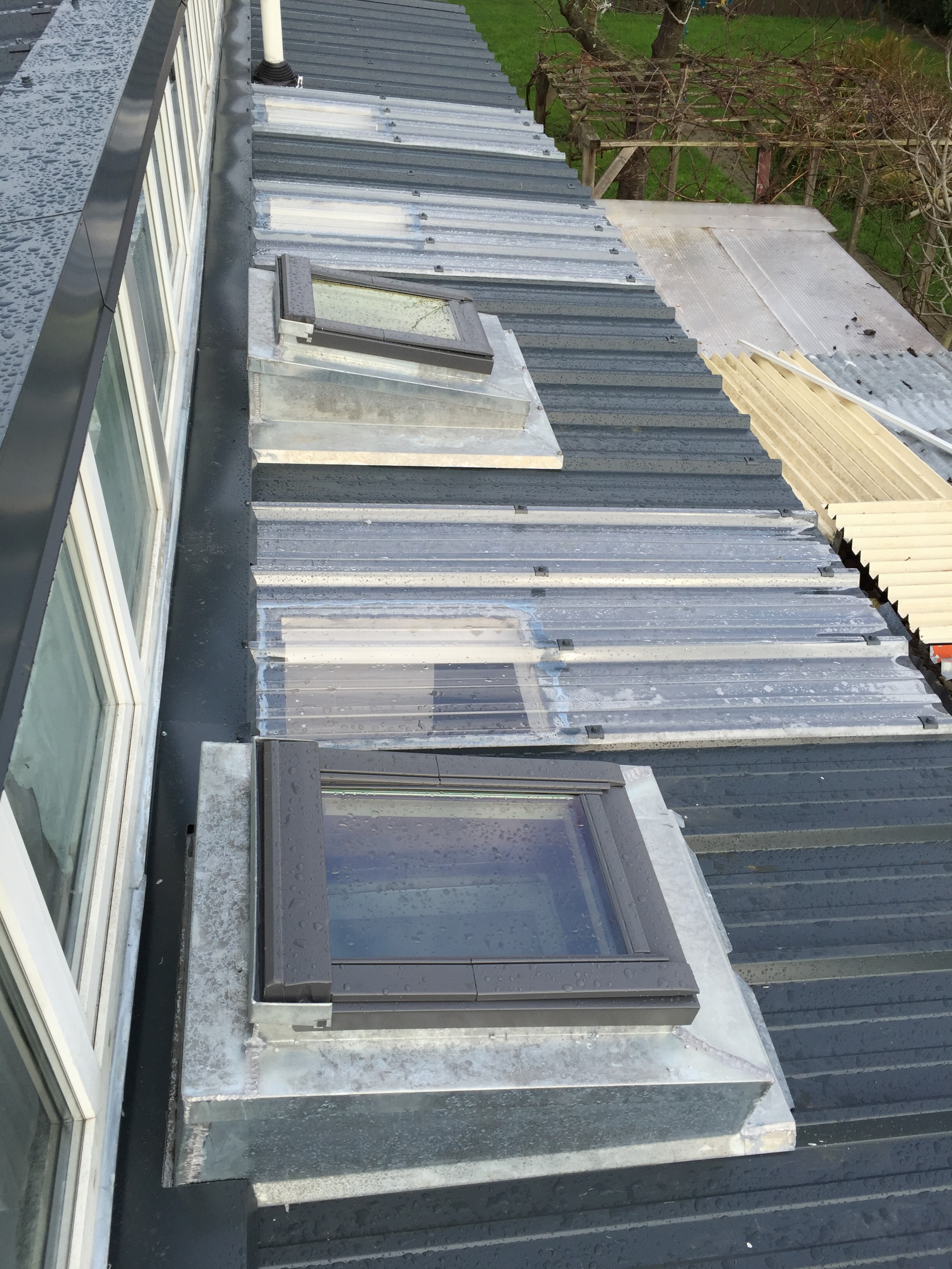 tole bac acier avec velux